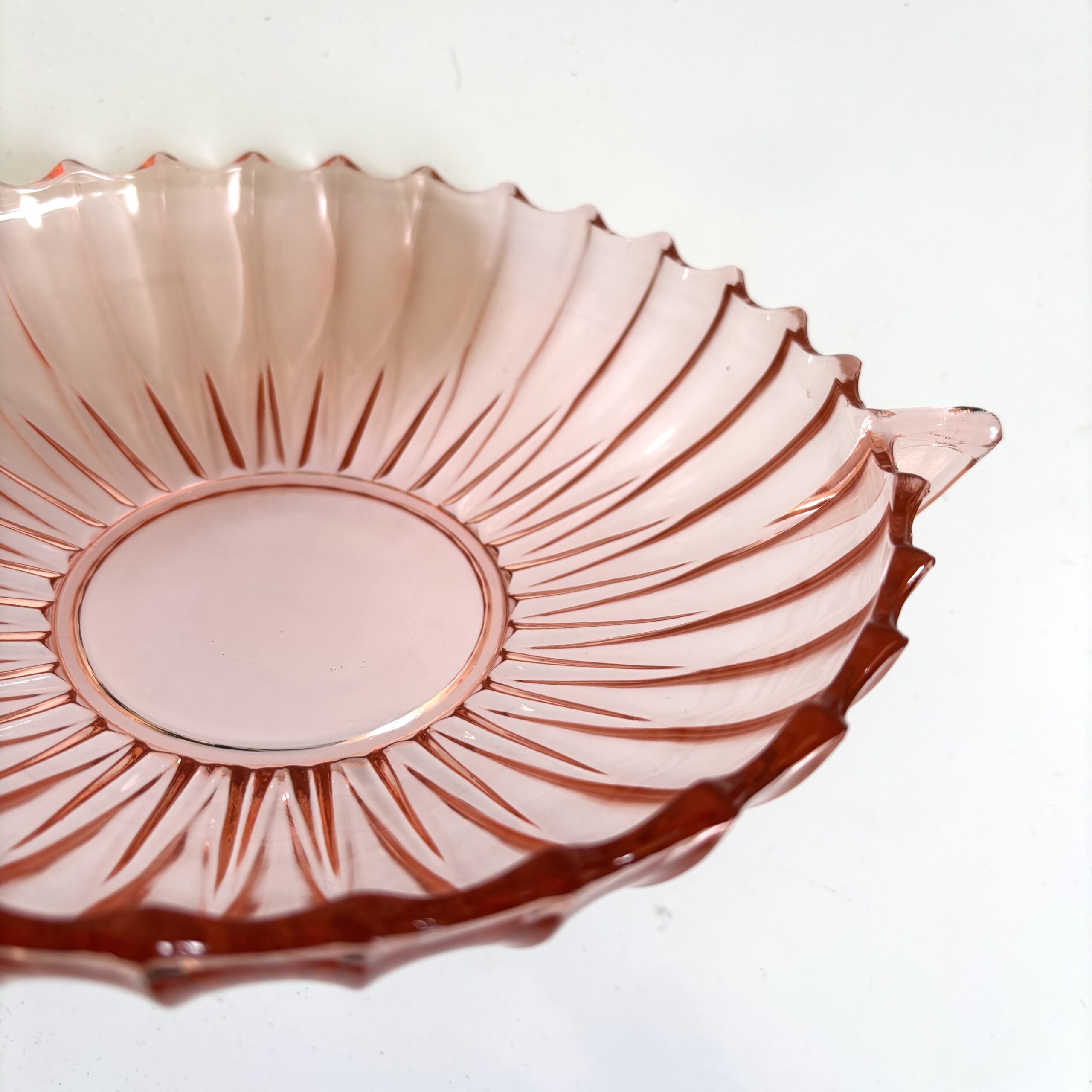 Fad i lyserødt glas - Retro byguldbrandt
